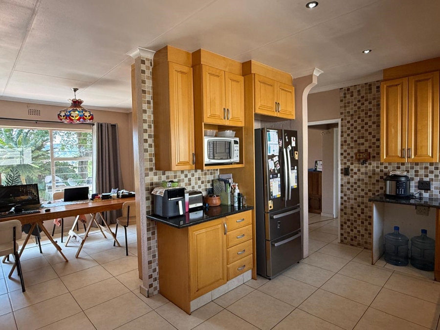 3 Bedroom Property for Sale in Roodekrans Gauteng