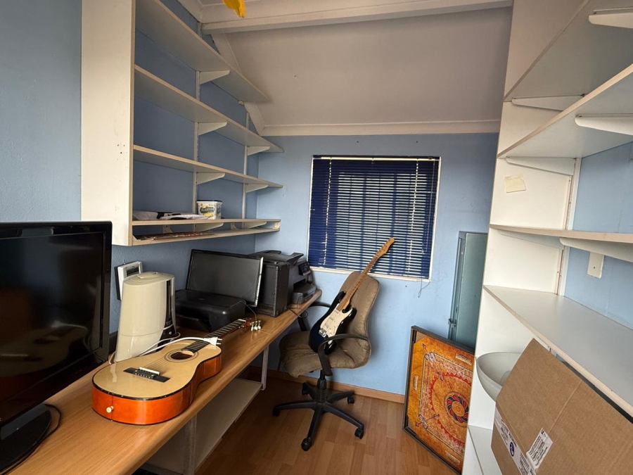 3 Bedroom Property for Sale in Roodekrans Gauteng