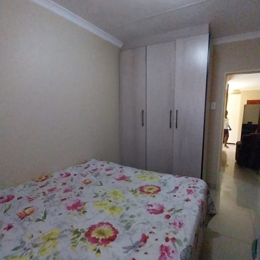 2 Bedroom Property for Sale in Clayville Gauteng