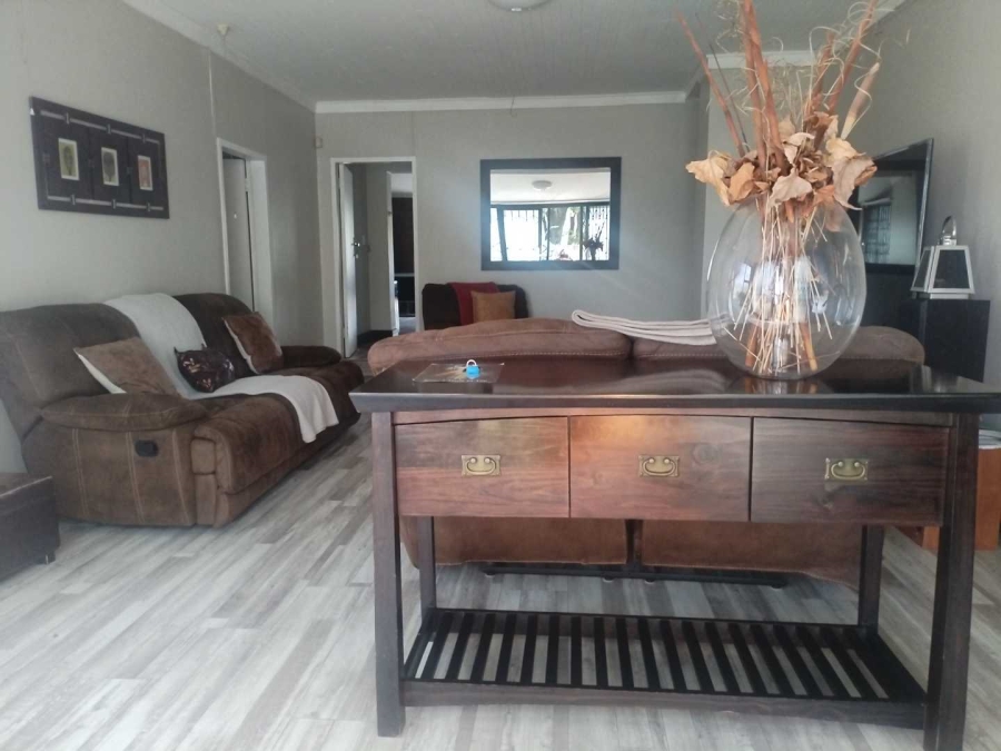 4 Bedroom Property for Sale in Queenswood Gauteng