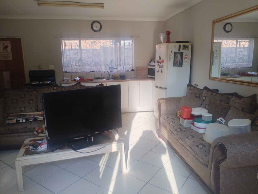 4 Bedroom Property for Sale in Queenswood Gauteng