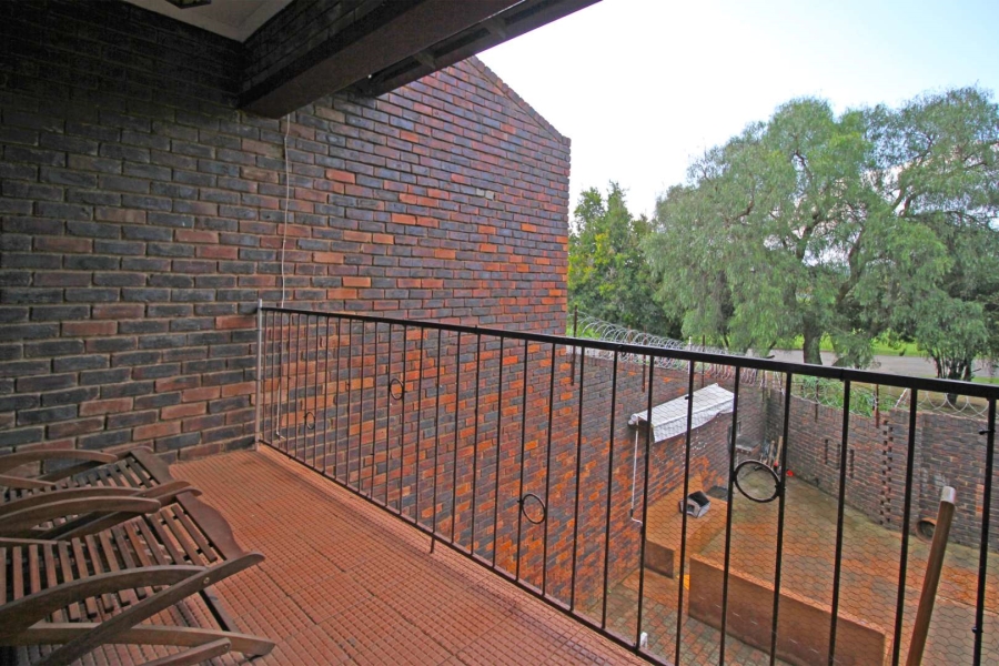 3 Bedroom Property for Sale in Greenhills Gauteng