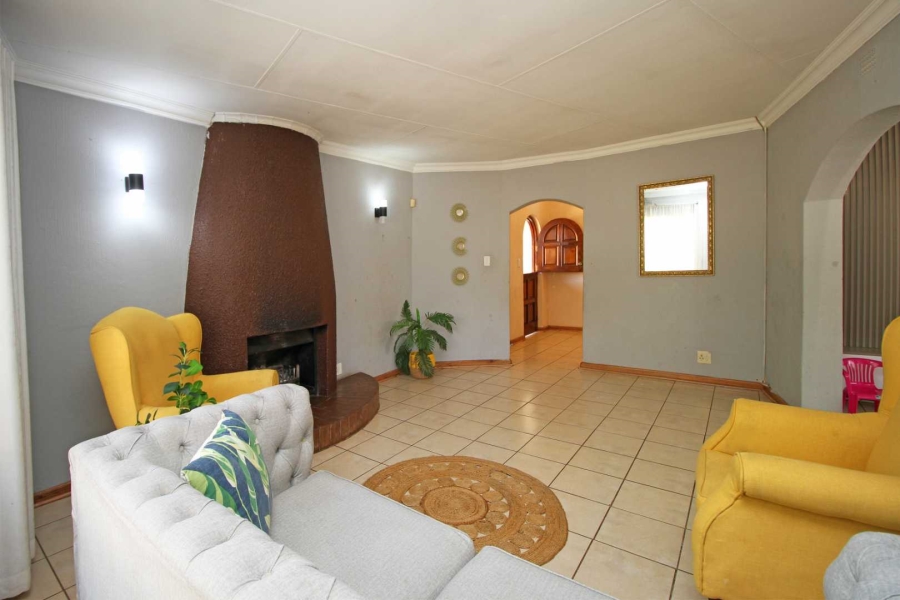 4 Bedroom Property for Sale in Robinpark Gauteng