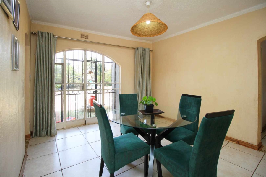 4 Bedroom Property for Sale in Robinpark Gauteng