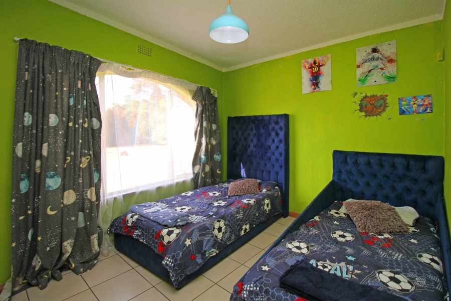 4 Bedroom Property for Sale in Robinpark Gauteng