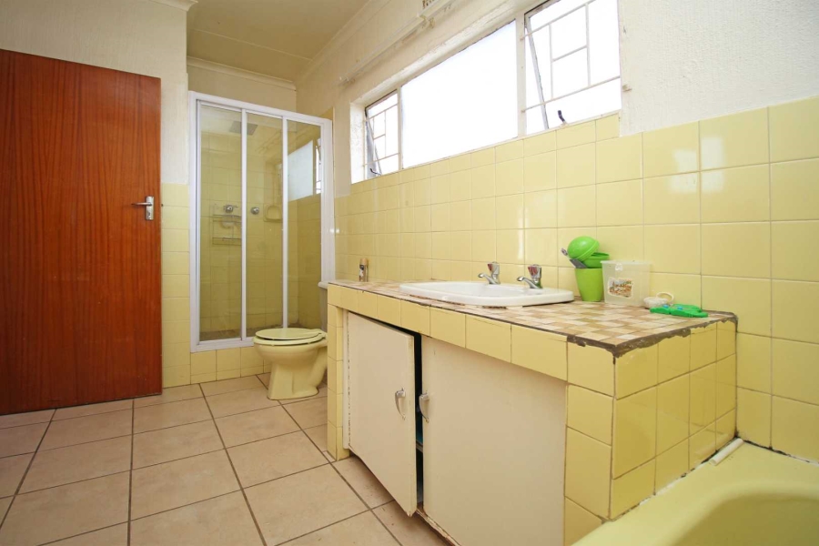 4 Bedroom Property for Sale in Robinpark Gauteng