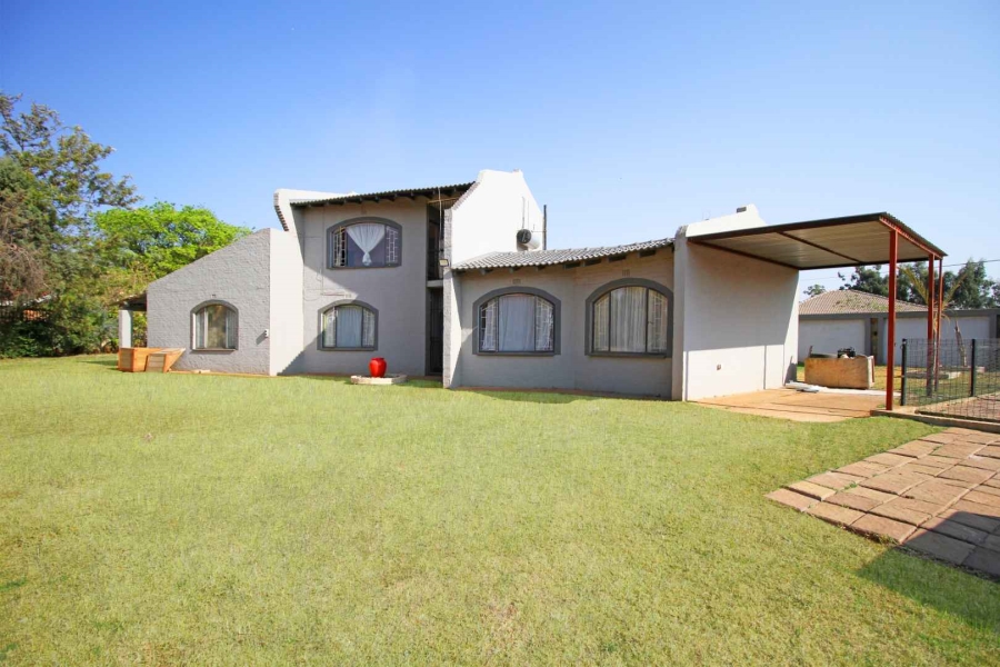 4 Bedroom Property for Sale in Robinpark Gauteng