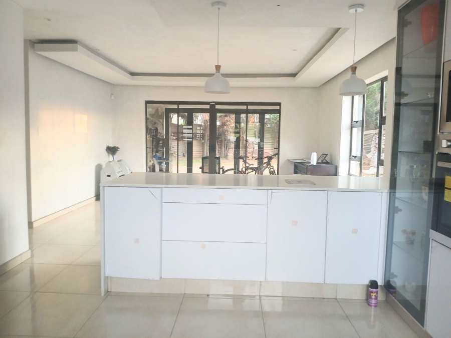 4 Bedroom Property for Sale in Van Riebeeck Park Gauteng