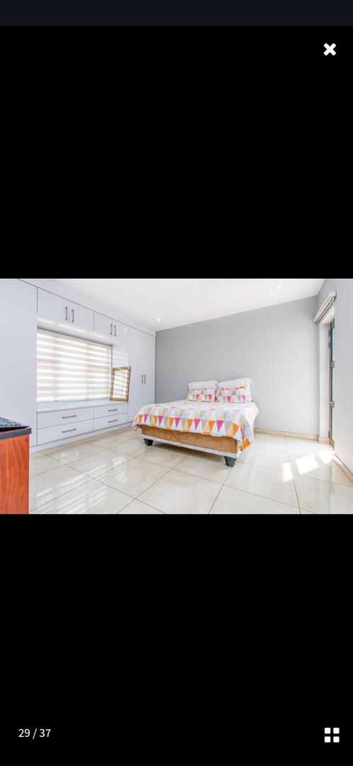 4 Bedroom Property for Sale in Van Riebeeck Park Gauteng