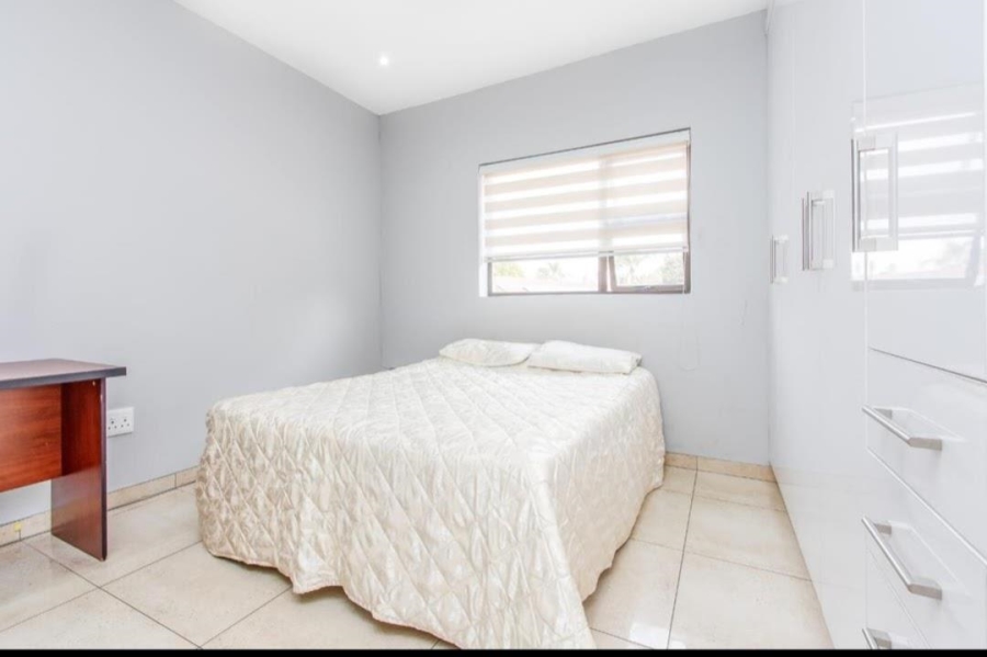 4 Bedroom Property for Sale in Van Riebeeck Park Gauteng