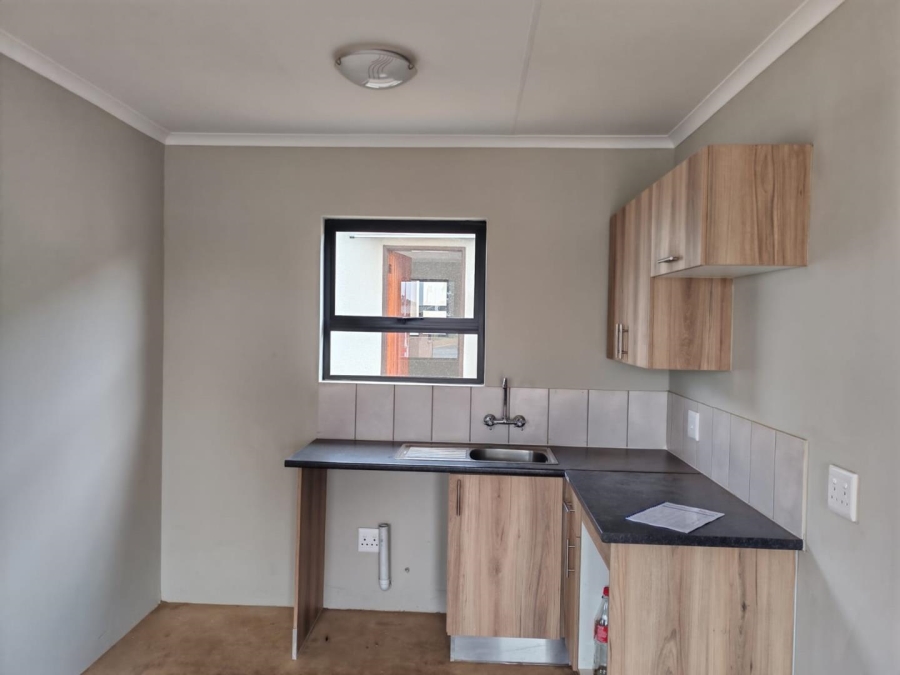 3 Bedroom Property for Sale in Albertsdal Gauteng