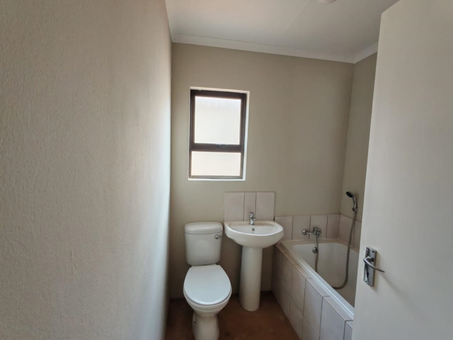 3 Bedroom Property for Sale in Albertsdal Gauteng