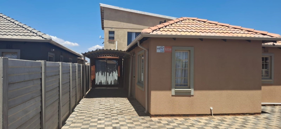 3 Bedroom Property for Sale in Sky City Gauteng