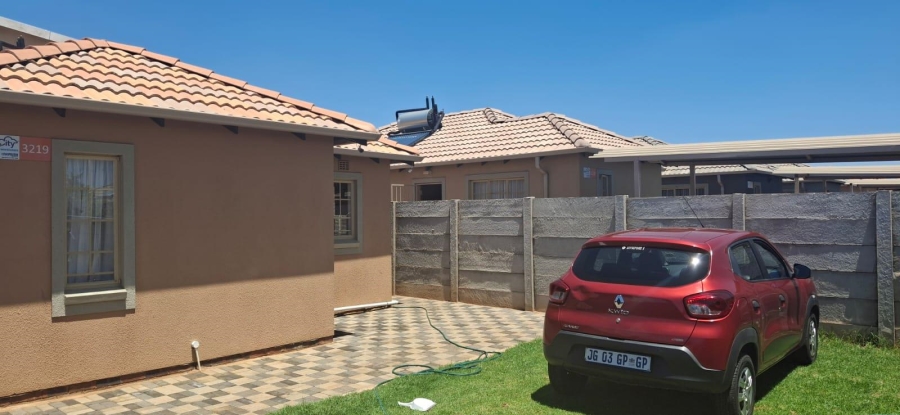 3 Bedroom Property for Sale in Sky City Gauteng