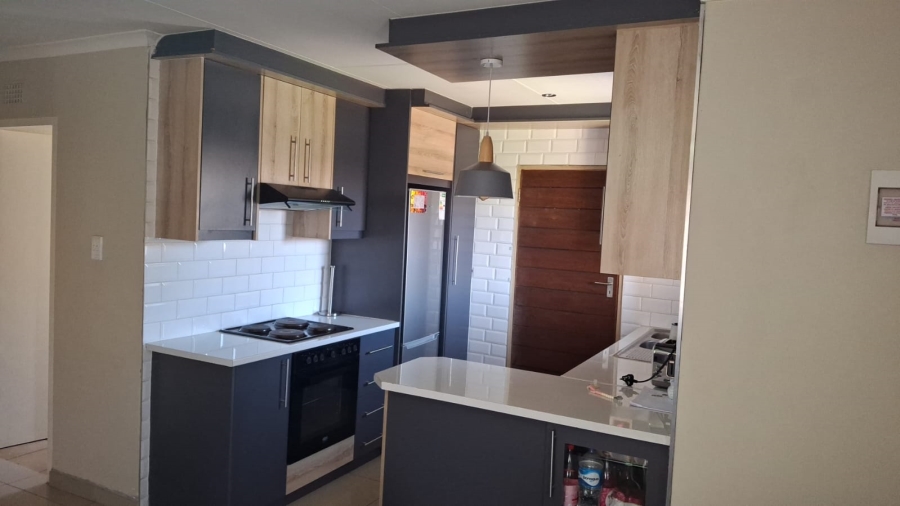 3 Bedroom Property for Sale in Sky City Gauteng