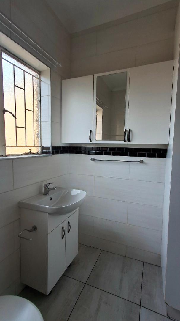 2 Bedroom Property for Sale in Horison Gauteng