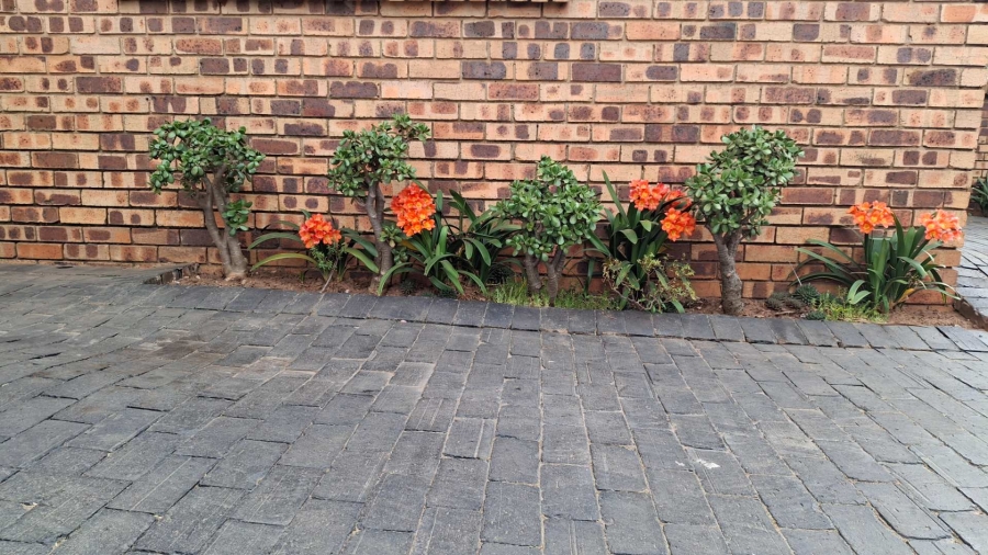 2 Bedroom Property for Sale in Horison Gauteng