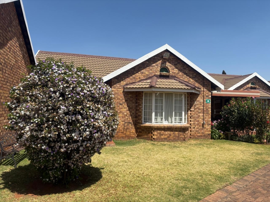 2 Bedroom Property for Sale in Oakdene Gauteng