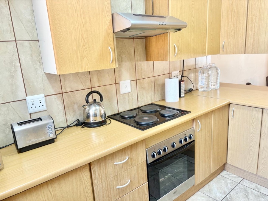 2 Bedroom Property for Sale in Oakdene Gauteng