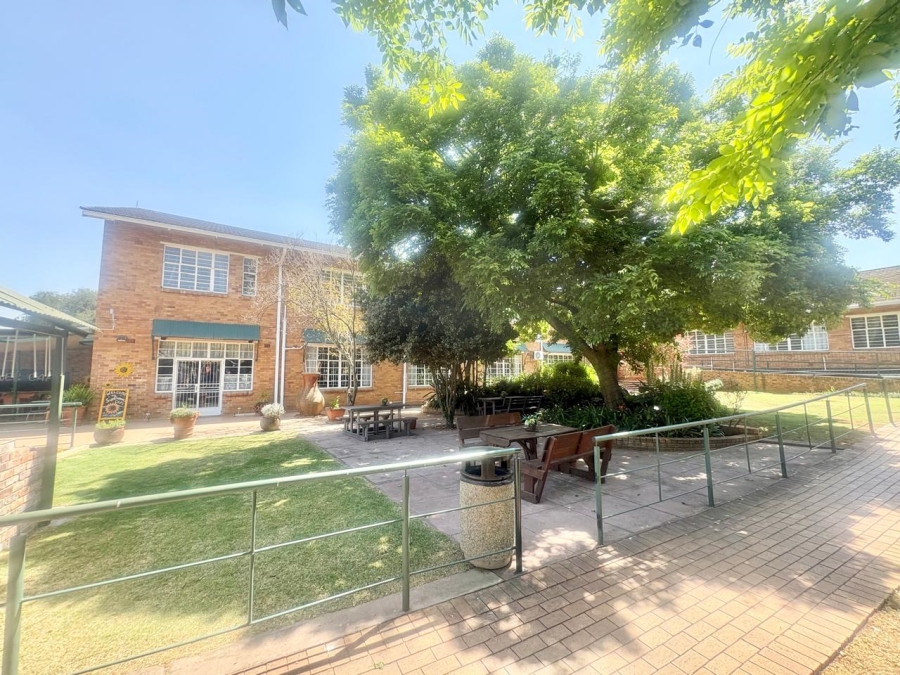 2 Bedroom Property for Sale in Oakdene Gauteng