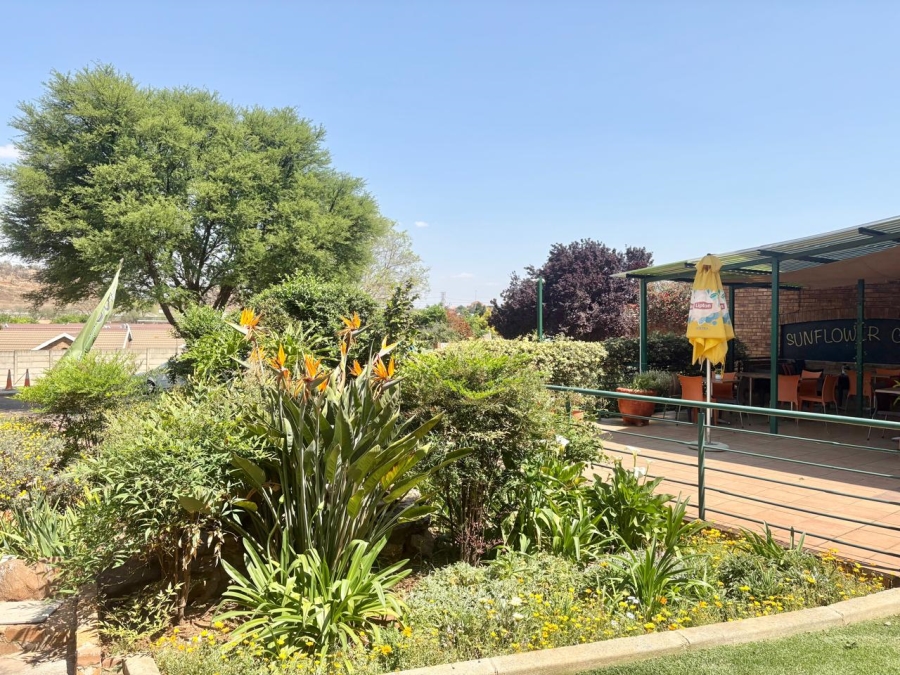 2 Bedroom Property for Sale in Oakdene Gauteng