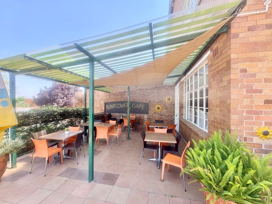 2 Bedroom Property for Sale in Oakdene Gauteng
