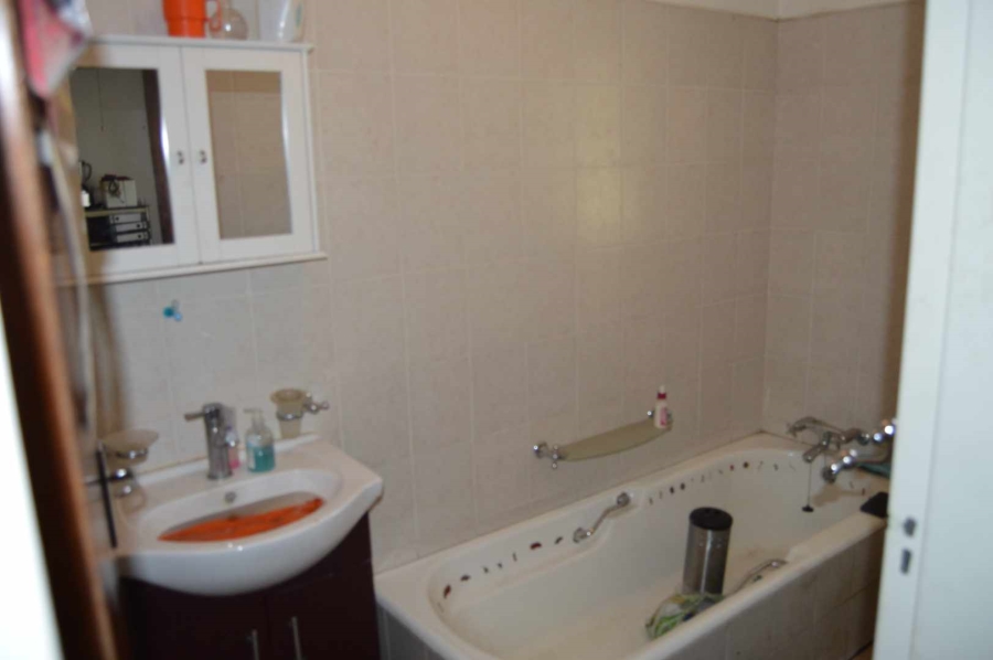 4 Bedroom Property for Sale in Brackendowns Gauteng
