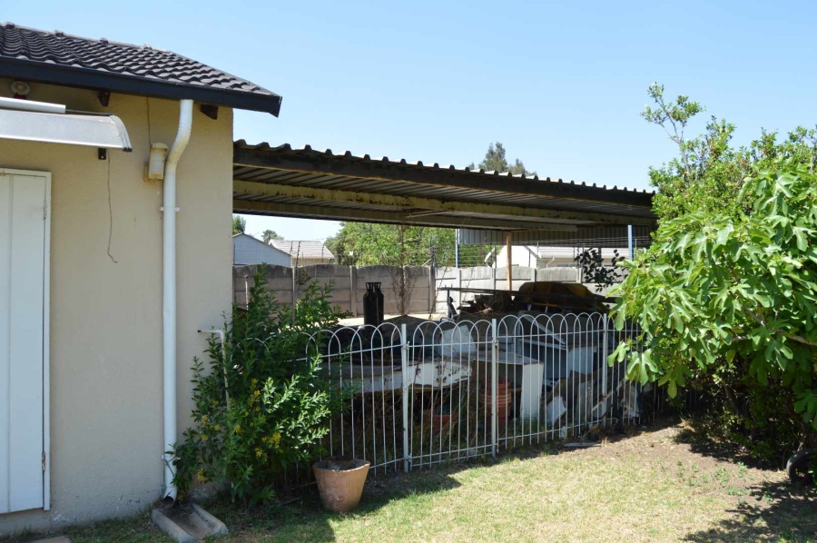 4 Bedroom Property for Sale in Brackendowns Gauteng