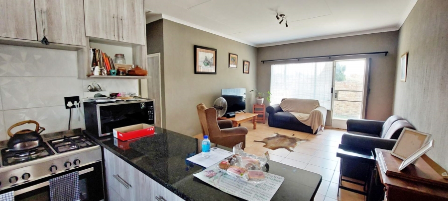 2 Bedroom Property for Sale in Verwoerdpark Gauteng