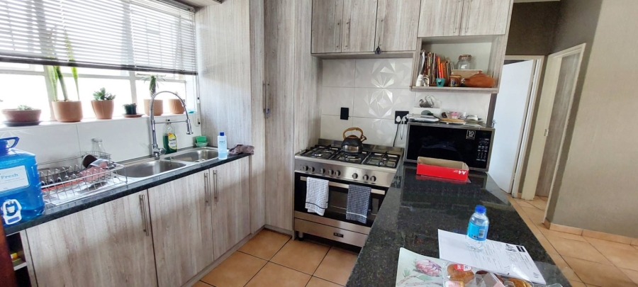 2 Bedroom Property for Sale in Verwoerdpark Gauteng