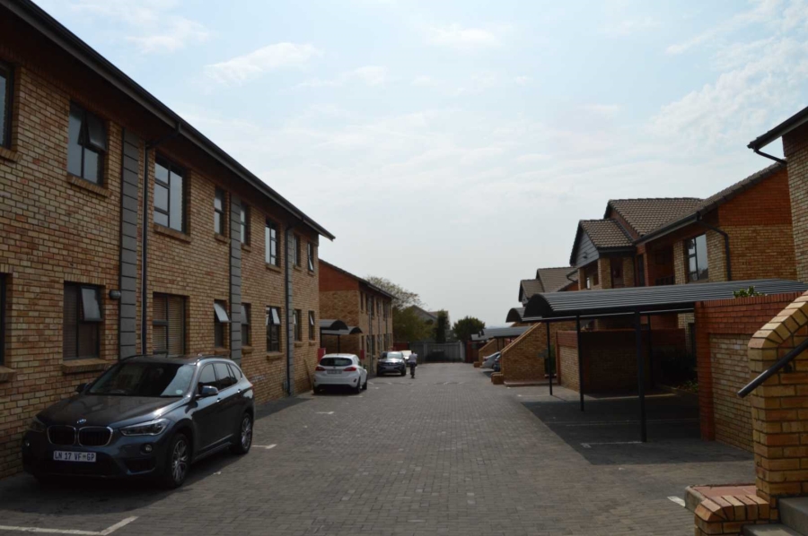 2 Bedroom Property for Sale in Meyersdal Gauteng