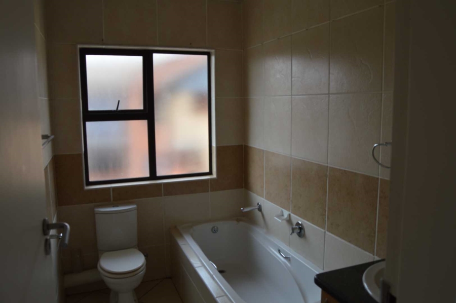 2 Bedroom Property for Sale in Meyersdal Gauteng