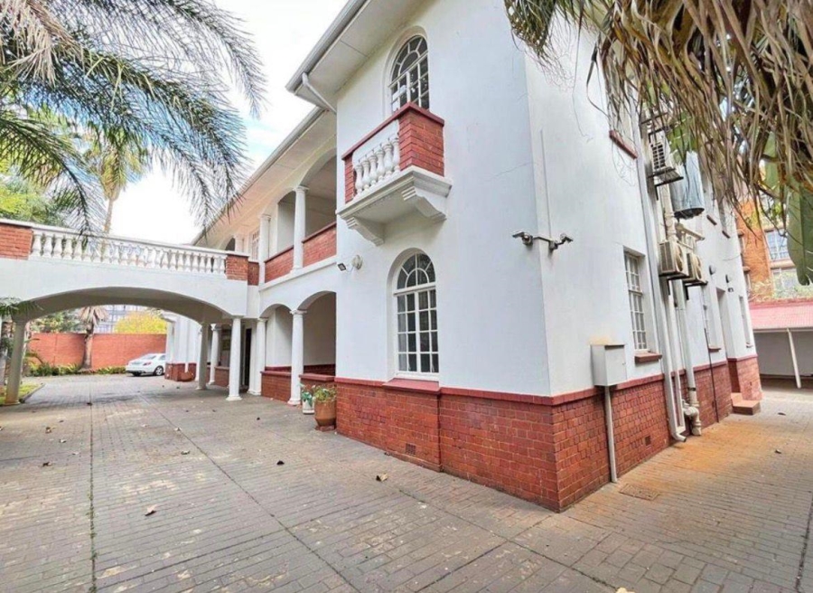 15 Bedroom Property for Sale in Arcadia Gauteng