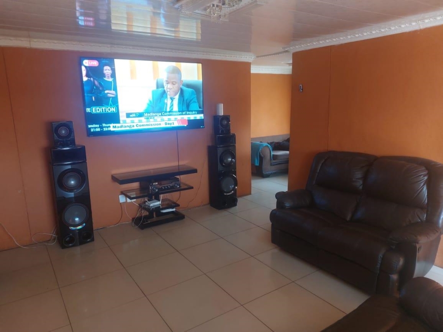 3 Bedroom Property for Sale in Mabopane Gauteng