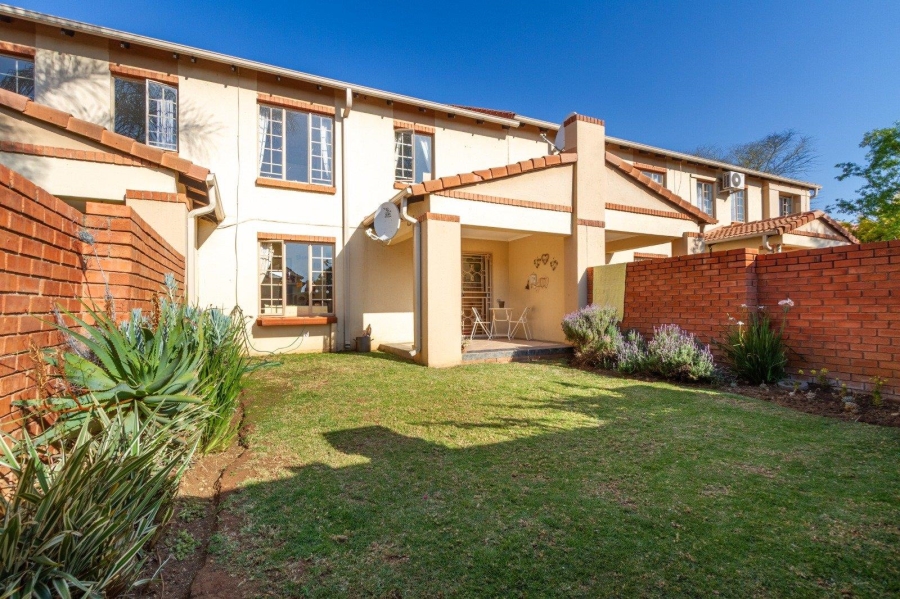 2 Bedroom Property for Sale in Equestria Gauteng