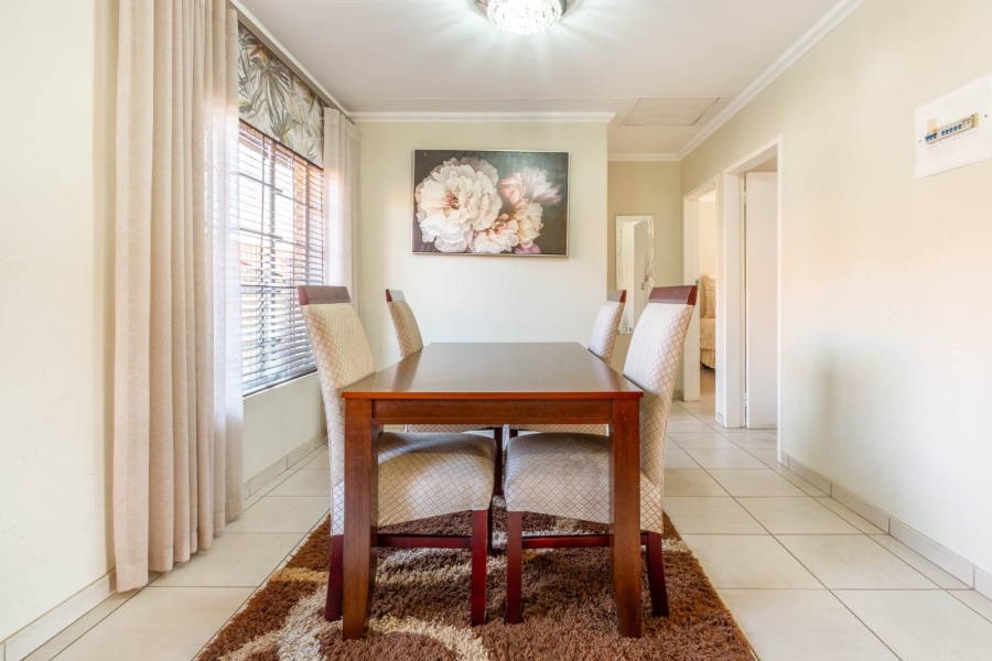 2 Bedroom Property for Sale in Equestria Gauteng