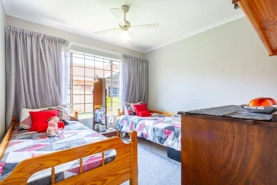 2 Bedroom Property for Sale in Willow Park Manor Gauteng