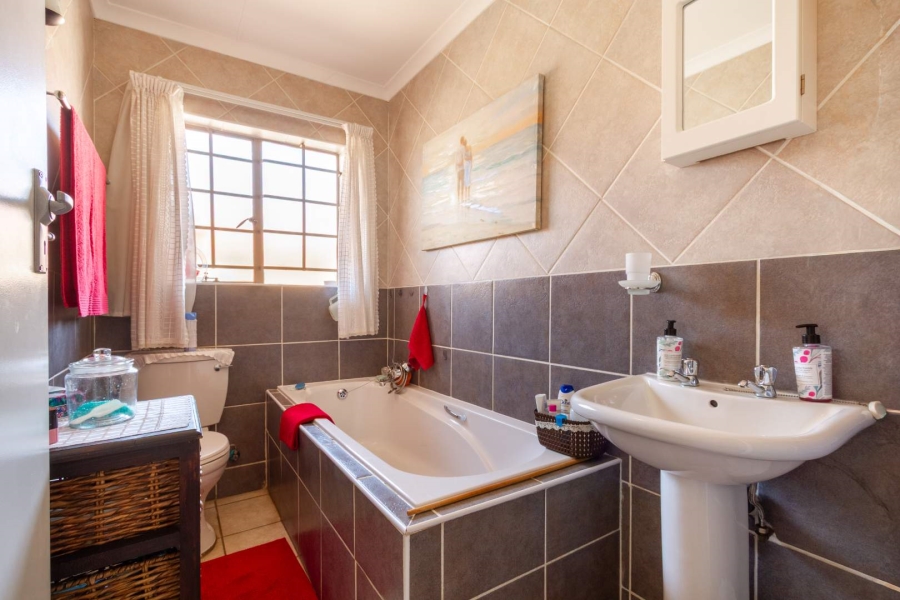 2 Bedroom Property for Sale in Willow Park Manor Gauteng