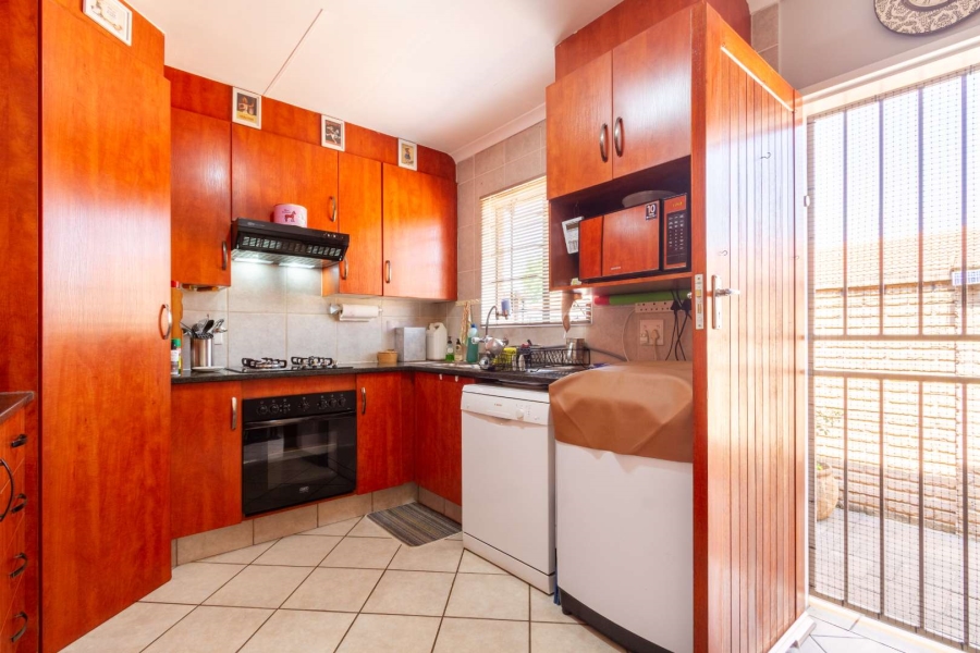 2 Bedroom Property for Sale in Willow Park Manor Gauteng