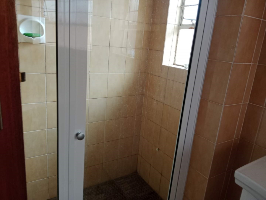 5 Bedroom Property for Sale in Glenvista Ext 3 Gauteng
