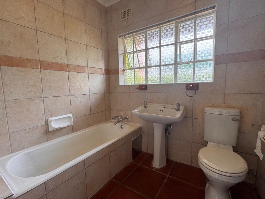To Let 2 Bedroom Property for Rent in Brackenhurst Gauteng