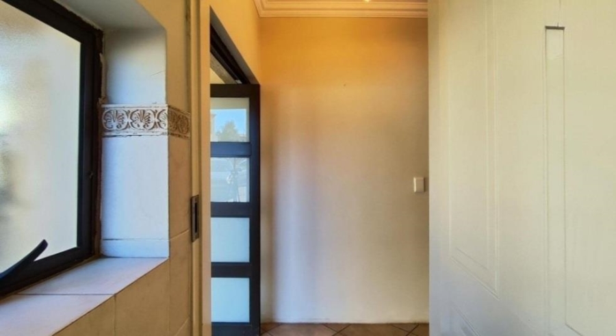 3 Bedroom Property for Sale in Glen Erasmia Gauteng