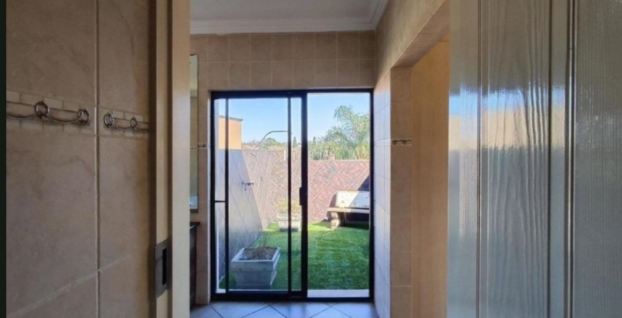 3 Bedroom Property for Sale in Glen Erasmia Gauteng
