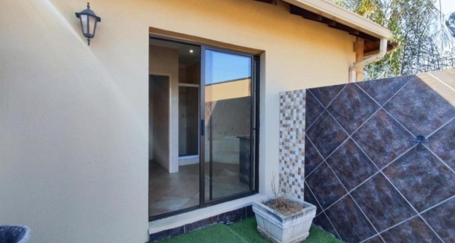 3 Bedroom Property for Sale in Glen Erasmia Gauteng