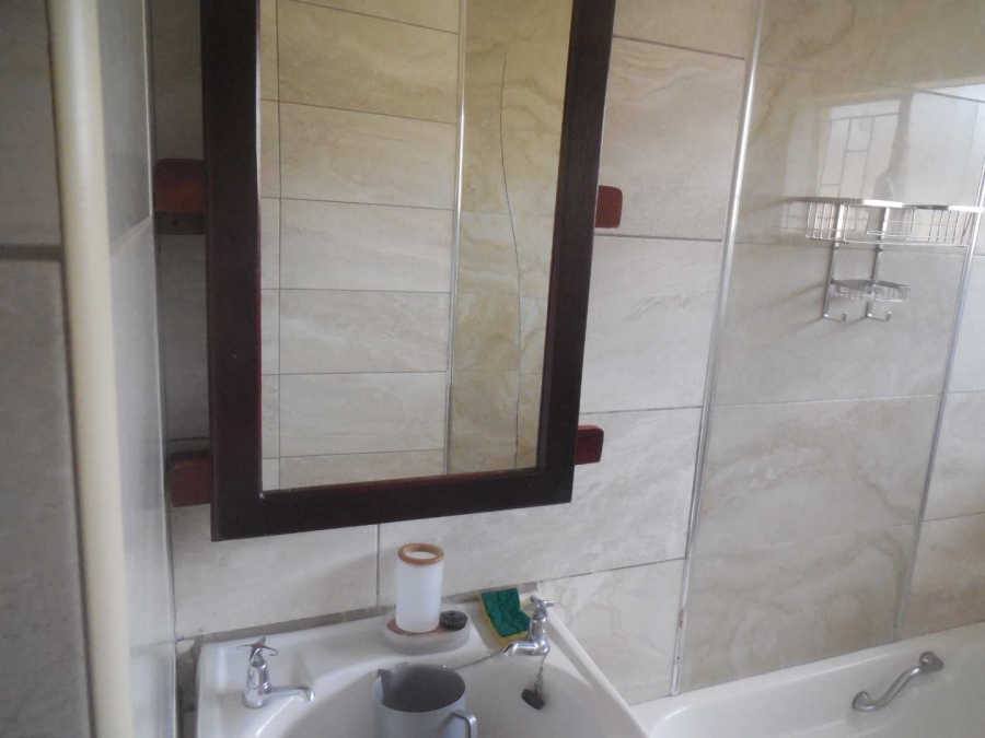 1 Bedroom Property for Sale in Meyerspark Gauteng