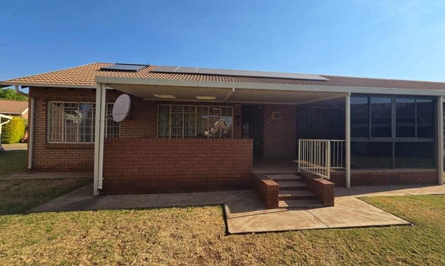 2 Bedroom Property for Sale in Montana Park Gauteng