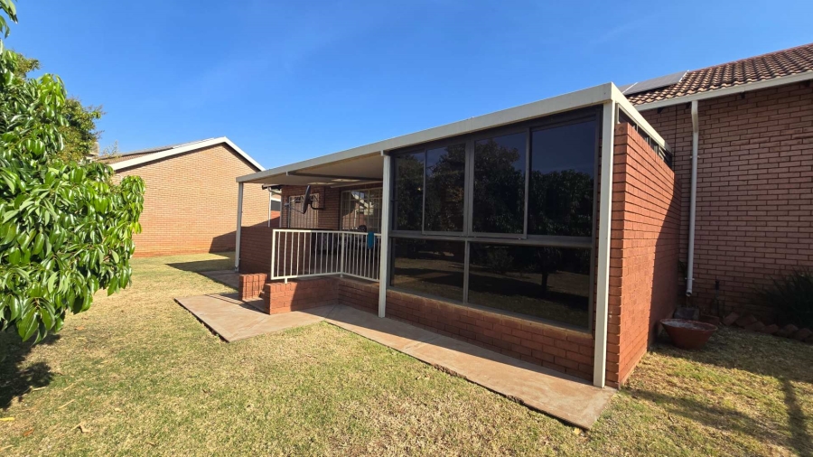 2 Bedroom Property for Sale in Montana Park Gauteng
