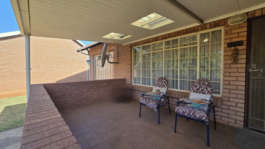 2 Bedroom Property for Sale in Montana Park Gauteng