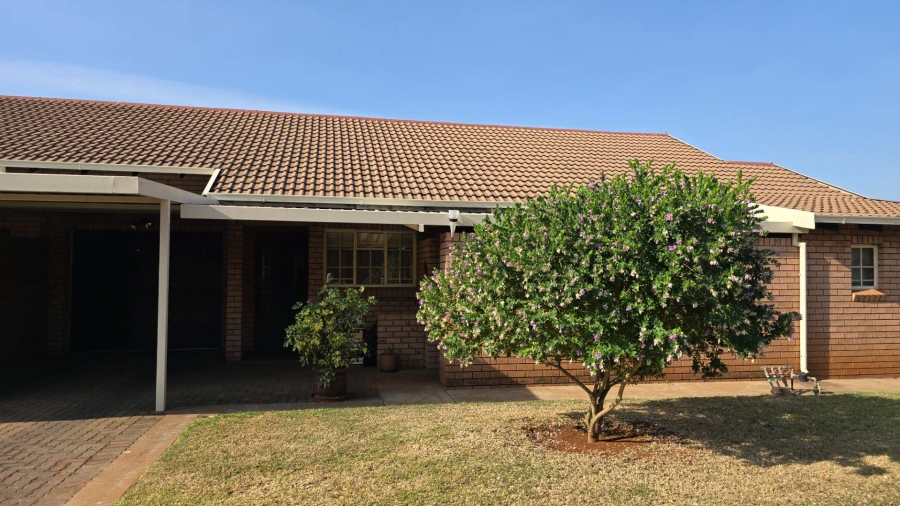 2 Bedroom Property for Sale in Montana Park Gauteng