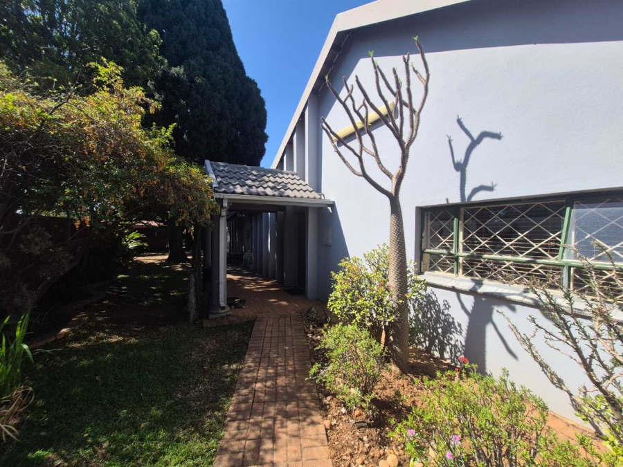 3 Bedroom Property for Sale in Tileba Gauteng